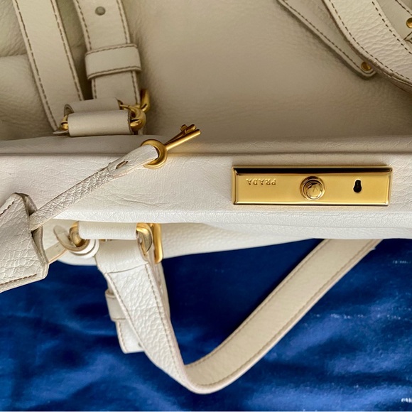 Large deerskin leather authentic Prada bag - Picture 11 of 11